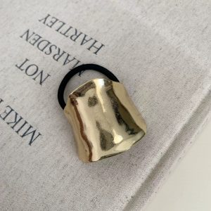 Minimalist Gold Curve Hair Tie