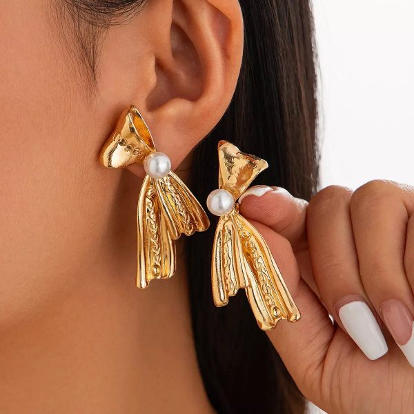 Ribbon Pearl Drop Earrings